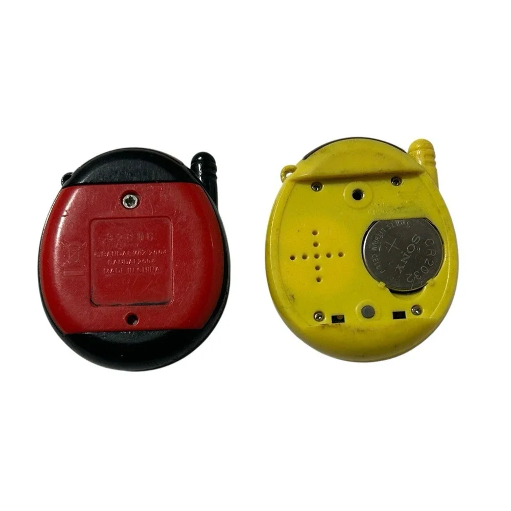 Bandai Tamagotchi Connection V3 Nihon Kanji Untested Black &Yellow 2004 Lot of 2